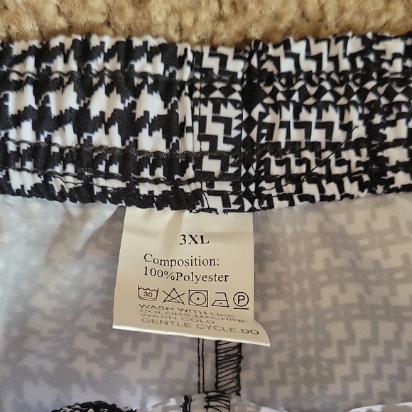 NWOT Men's 3X Checkered Shorts - Picture 2 of 5